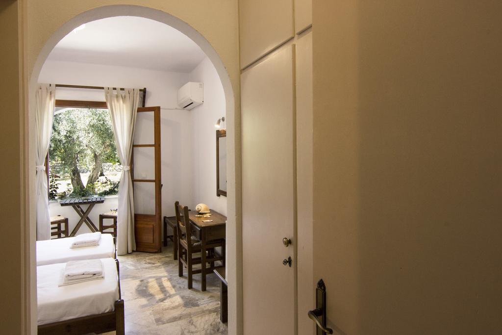 Naftilos Skiathos Exterior photo